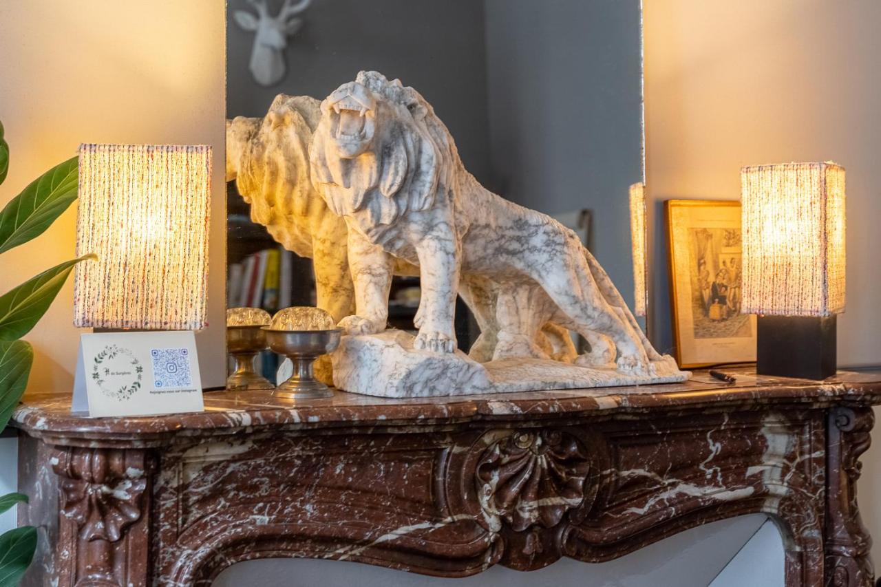 H De Surgeres Bed & Breakfast Bagian luar foto